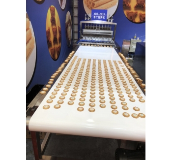 食品輸送帶（食品級、耐油、不掉屑）